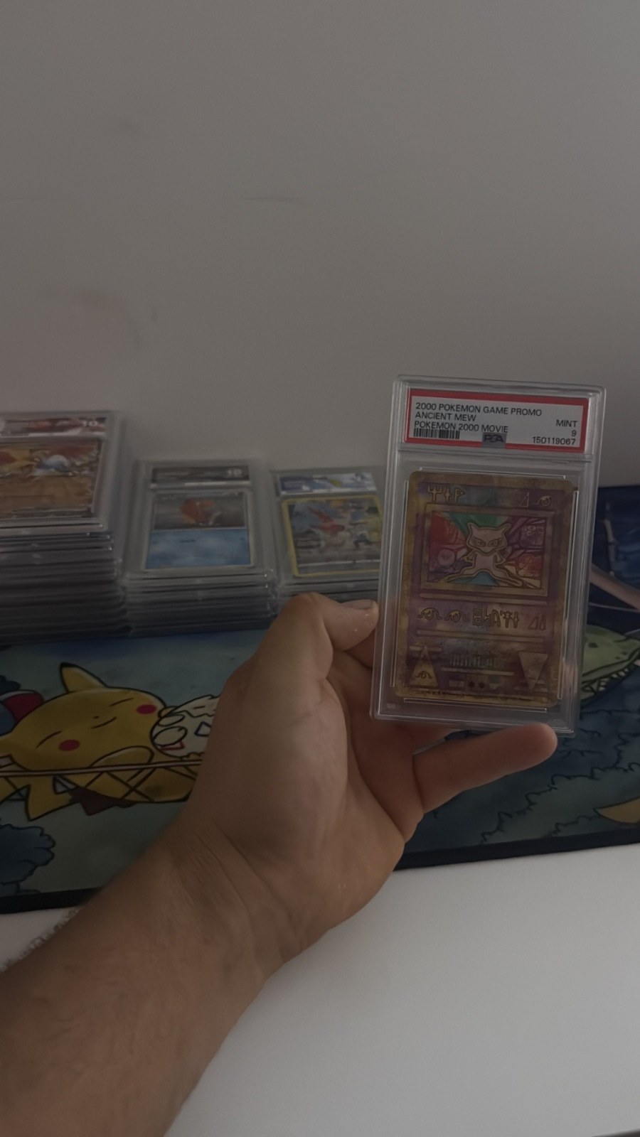 Reference image of Ancient Mew 2000 Pokemon Game Promo