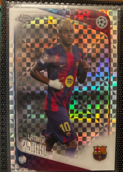 Reference image of Ronaldinho Topps Chrome Refractor