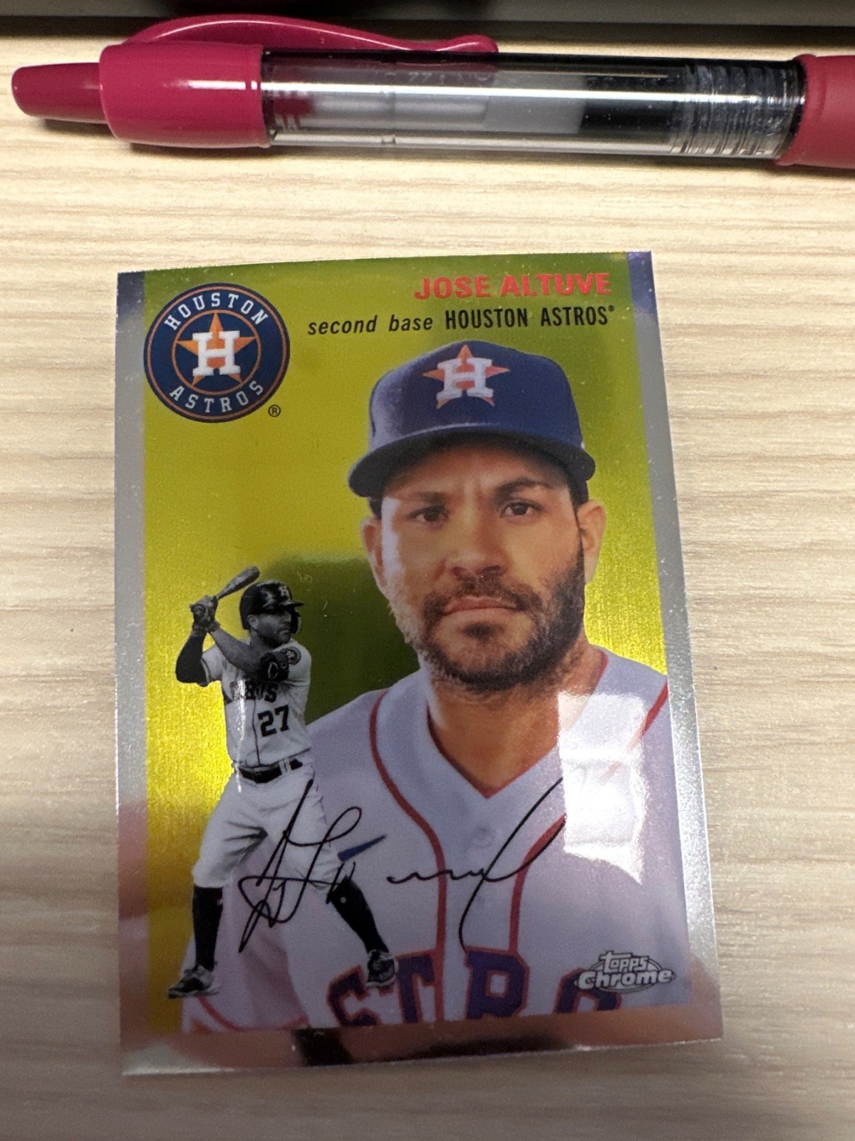Reference image of Jose Altuve Topps Chrome