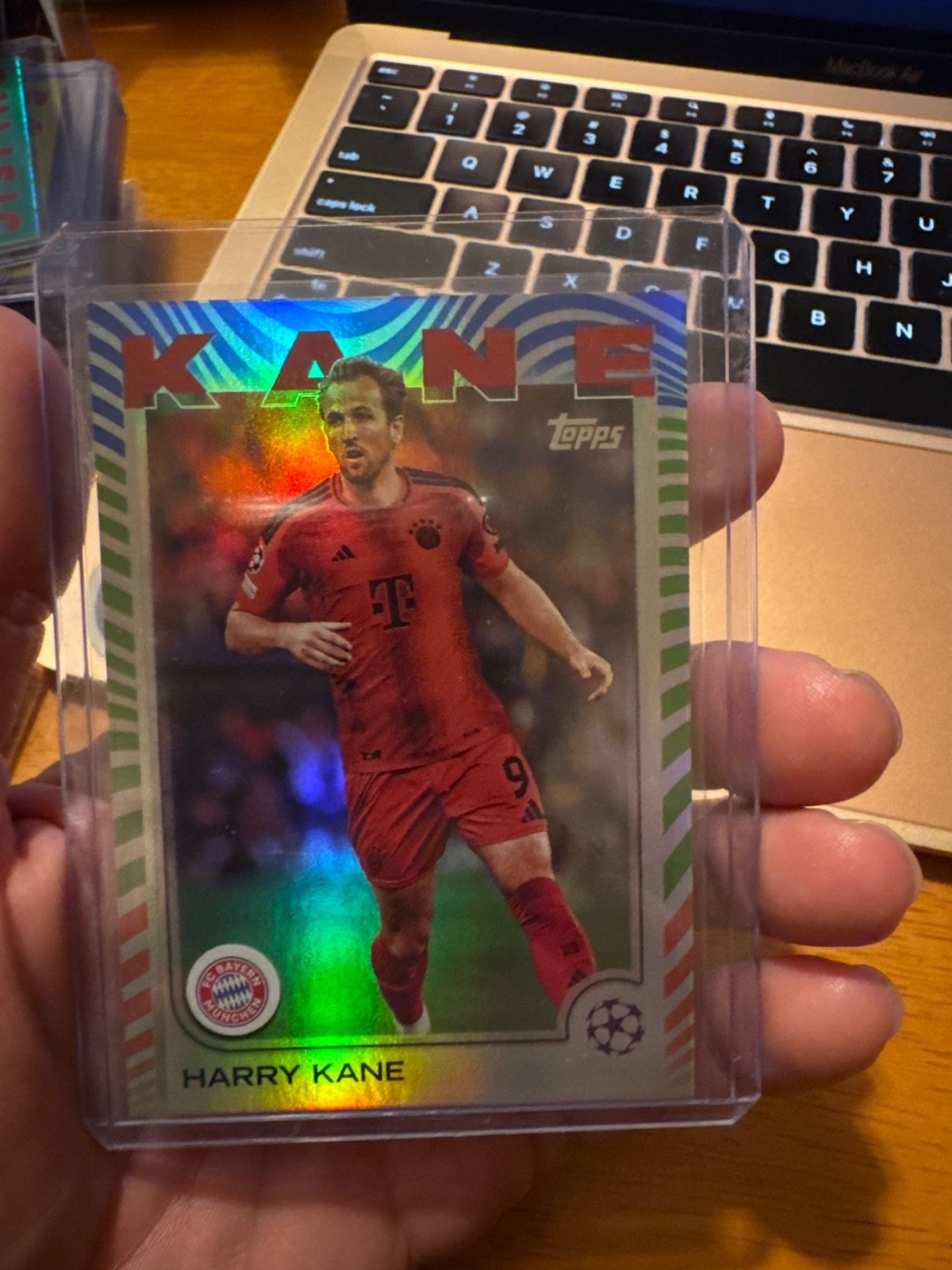 Reference image of Harry Kane 2023-24 Topps UEFA Champions League Refractor