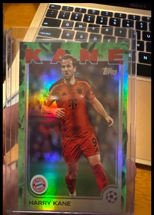 Reference image of Harry Kane 2023-24 Topps Champions League Green Refractor