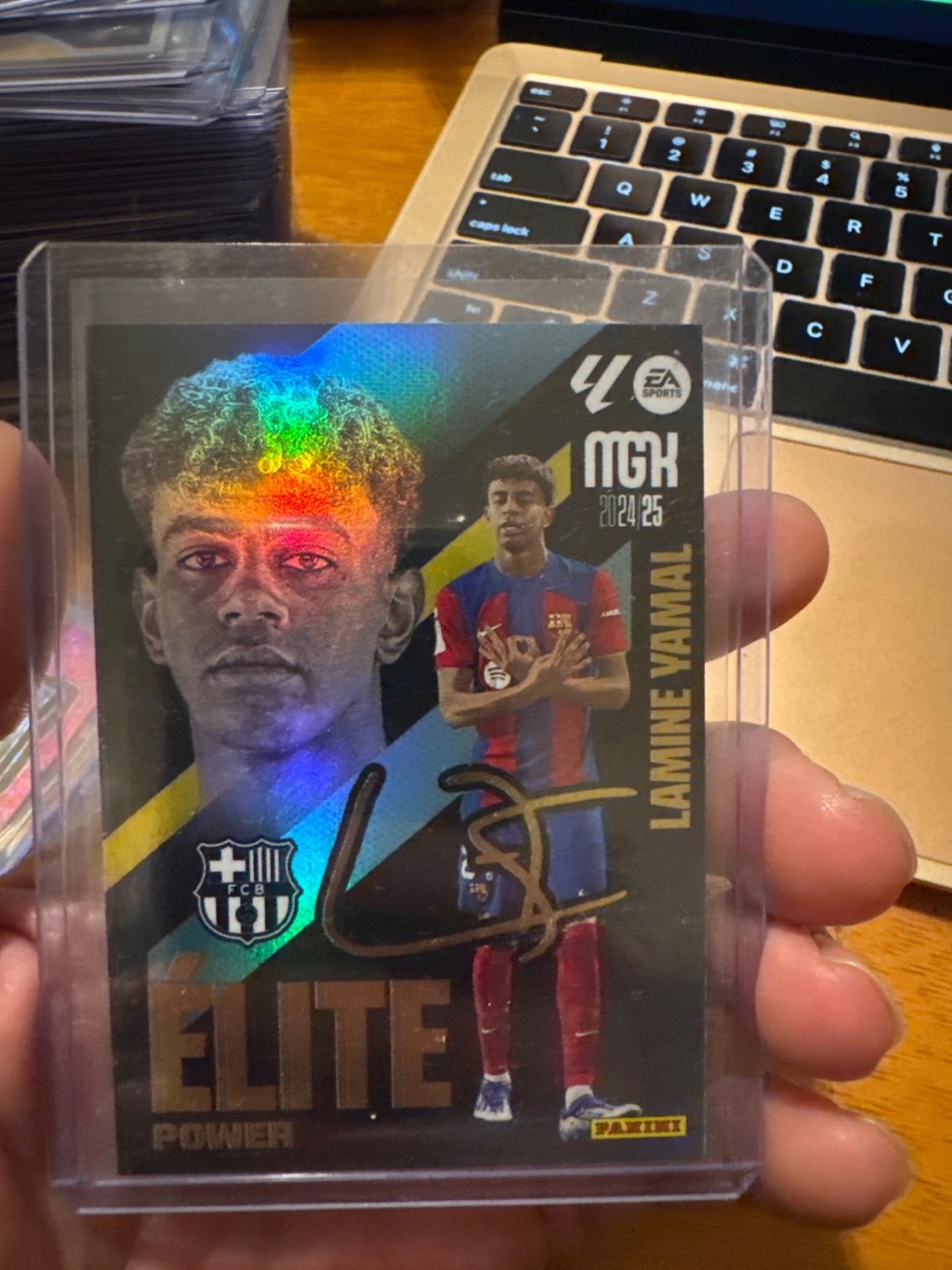 Reference image of Lamine Yamal NGK 2024-25 Holo/Rainbow
