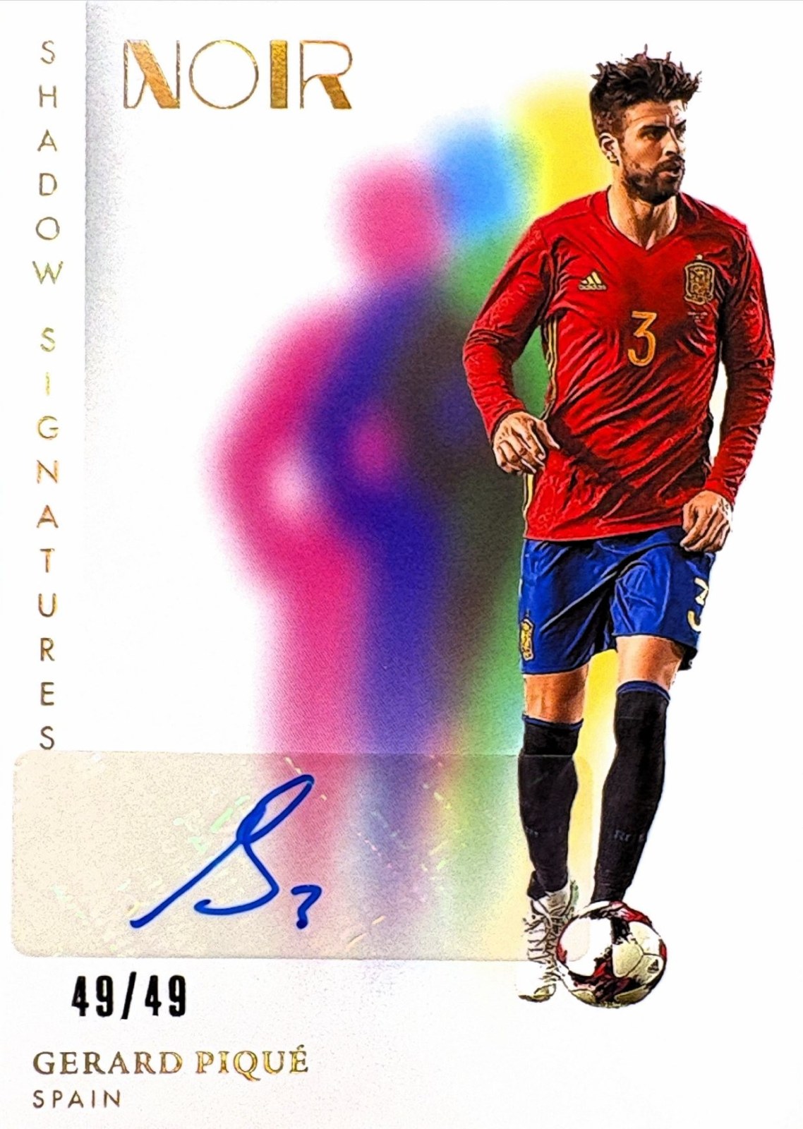 Reference image of Gerard Piqué 2024-25 Panini Noir Soccer Gold