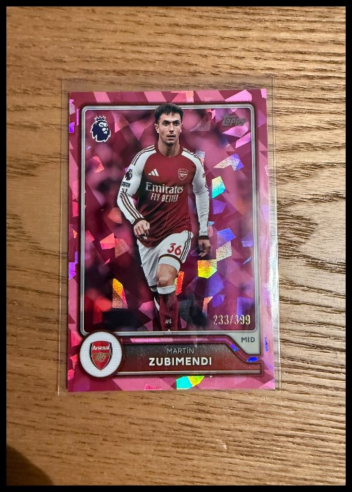Reference image of Martín Zubimendi 2026-27 Topps Premier League Pink Refractor