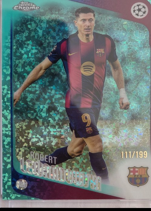 Reference image of Robert Lewandowski 2026 Topps Chrome UEFA Champions League Green Refractor